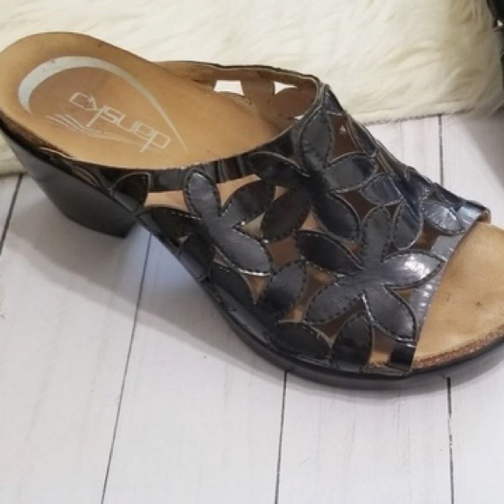 Dansko cutout sandals size 39